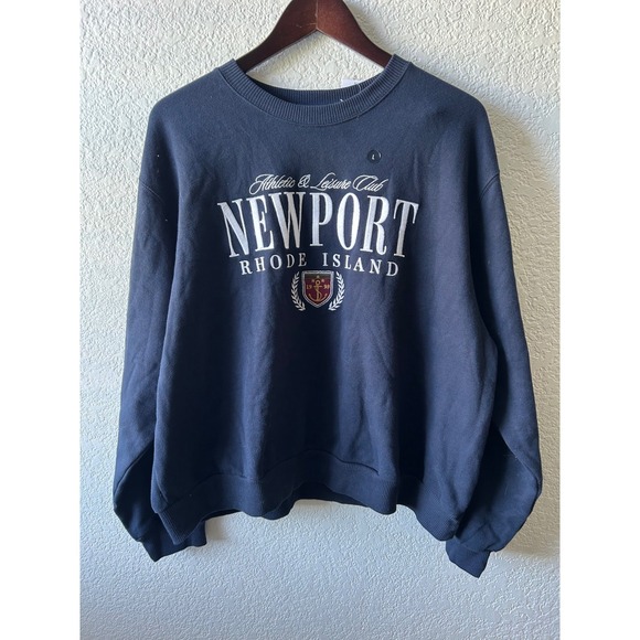Hollister Sweaters - NWT Hollister Newport Rhode Island Graphic Sweatshirt Navy Blue L Preppy